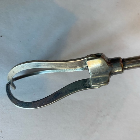 🎈Vintage Egg/Coffee Foam Beater with Queen Victorian Detailing - Picture 2 of 4